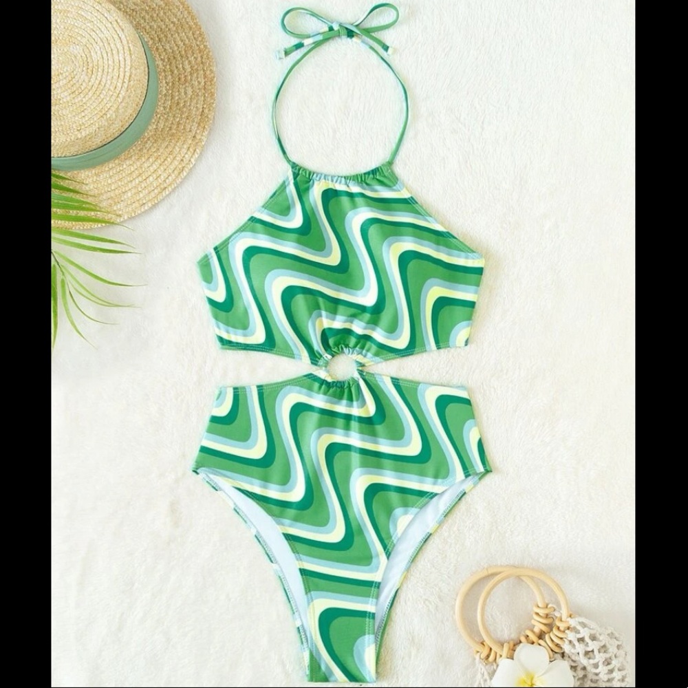 Retro Cut Out One Piece Swimsuit